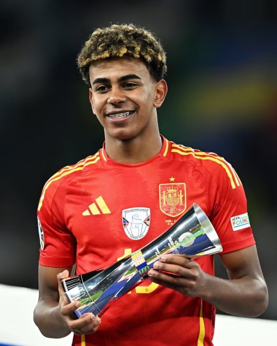 【情报】MSI小组赛唯一强强对话，揭幕战DK将完胜C9